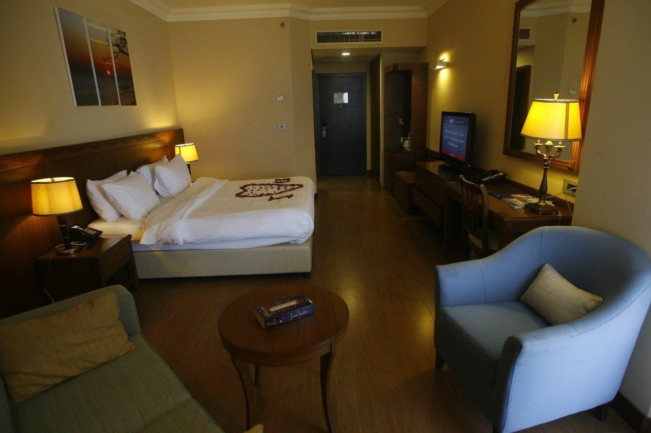 Jiyeh Marina Resort Hotel & Chalets 지예 외부 사진