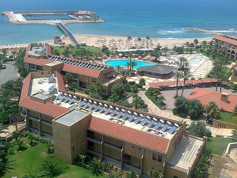 Jiyeh Marina Resort Hotel & Chalets 지예 외부 사진