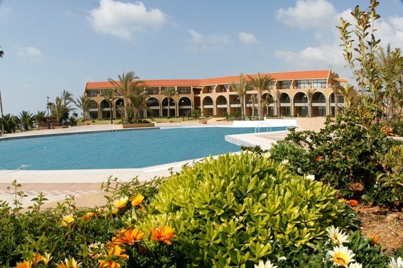 Jiyeh Marina Resort Hotel & Chalets 지예 외부 사진