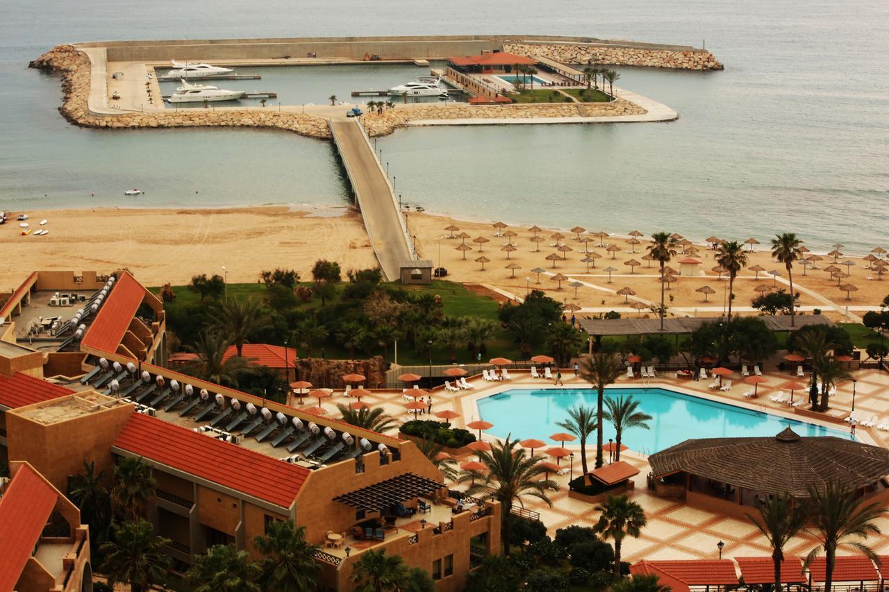 Jiyeh Marina Resort Hotel & Chalets 지예 외부 사진